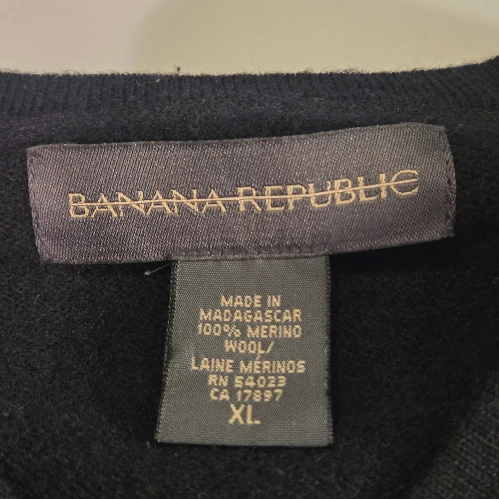 Banana Republic‎ Men's 100% Merino Wool V-Neck Sweater, Size XL, Black